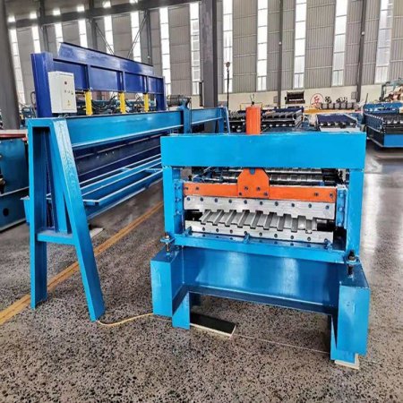 760型全自動數(shù)控卷簾門成型機(jī)